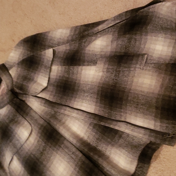 Forever 21 Cape - Picture 5 of 13